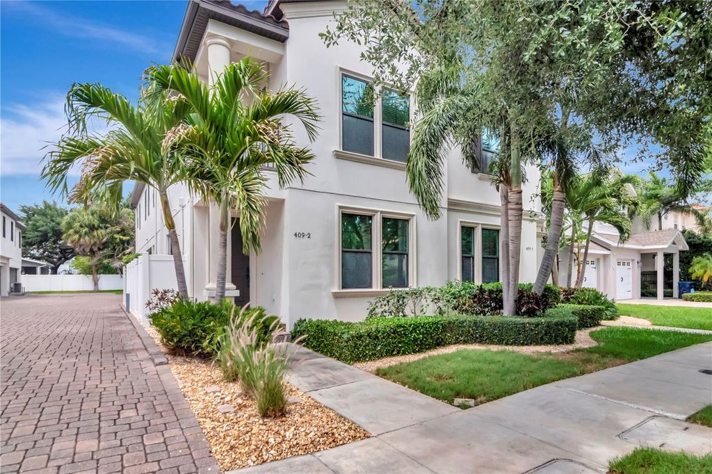 Photo of 409 S Tampania Avenue #2, Tampa, FL 33609 (MLS # TB8499651)