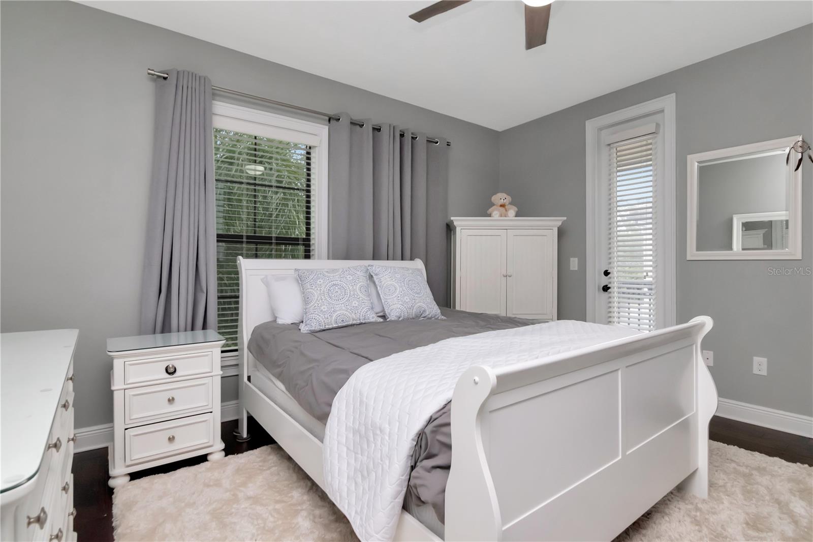 HORATIO & TAMPANIA TWNHMES - Residential