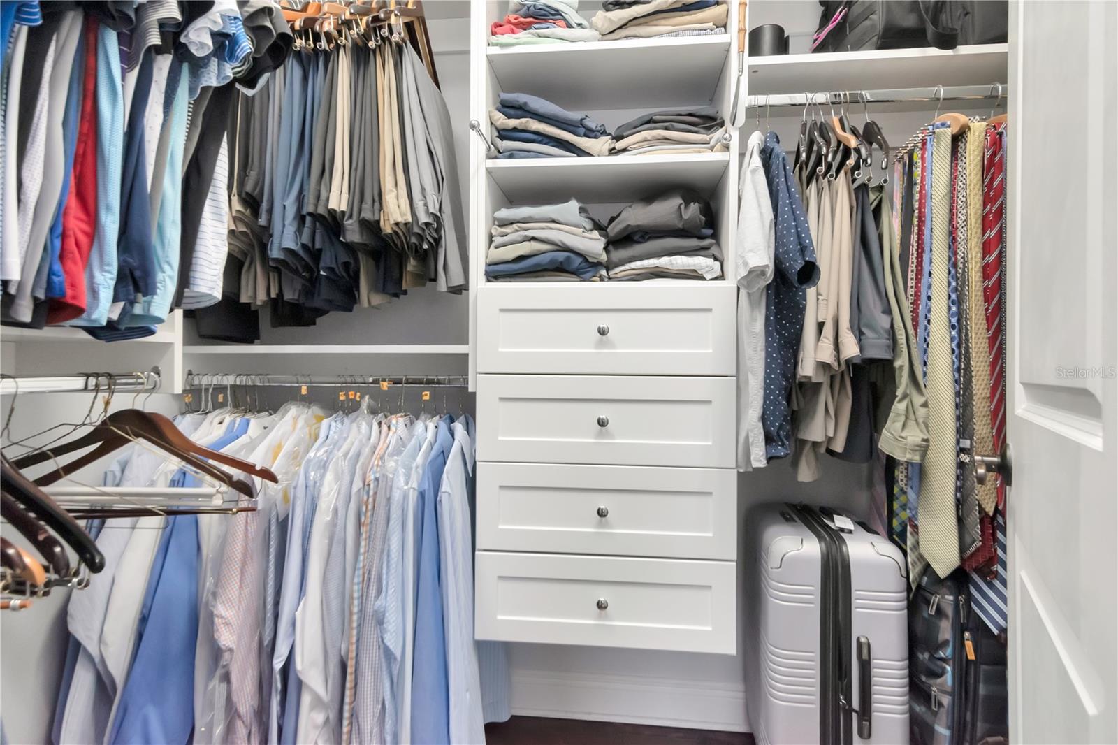 HORATIO & TAMPANIA TWNHMES - Residential