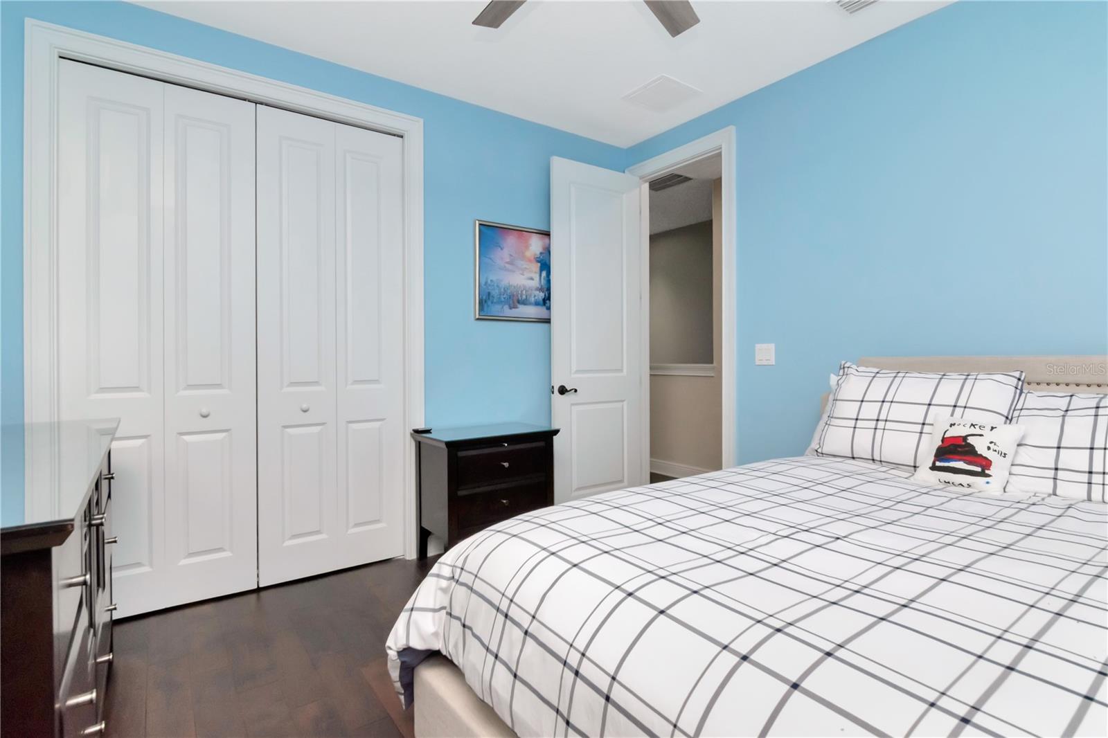 HORATIO & TAMPANIA TWNHMES - Residential