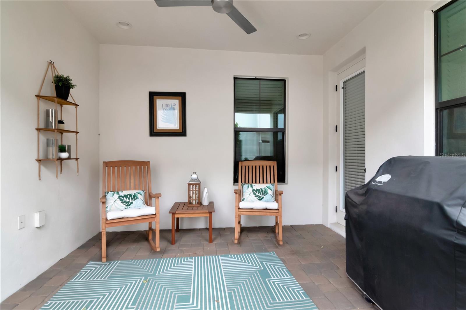 HORATIO & TAMPANIA TWNHMES - Residential