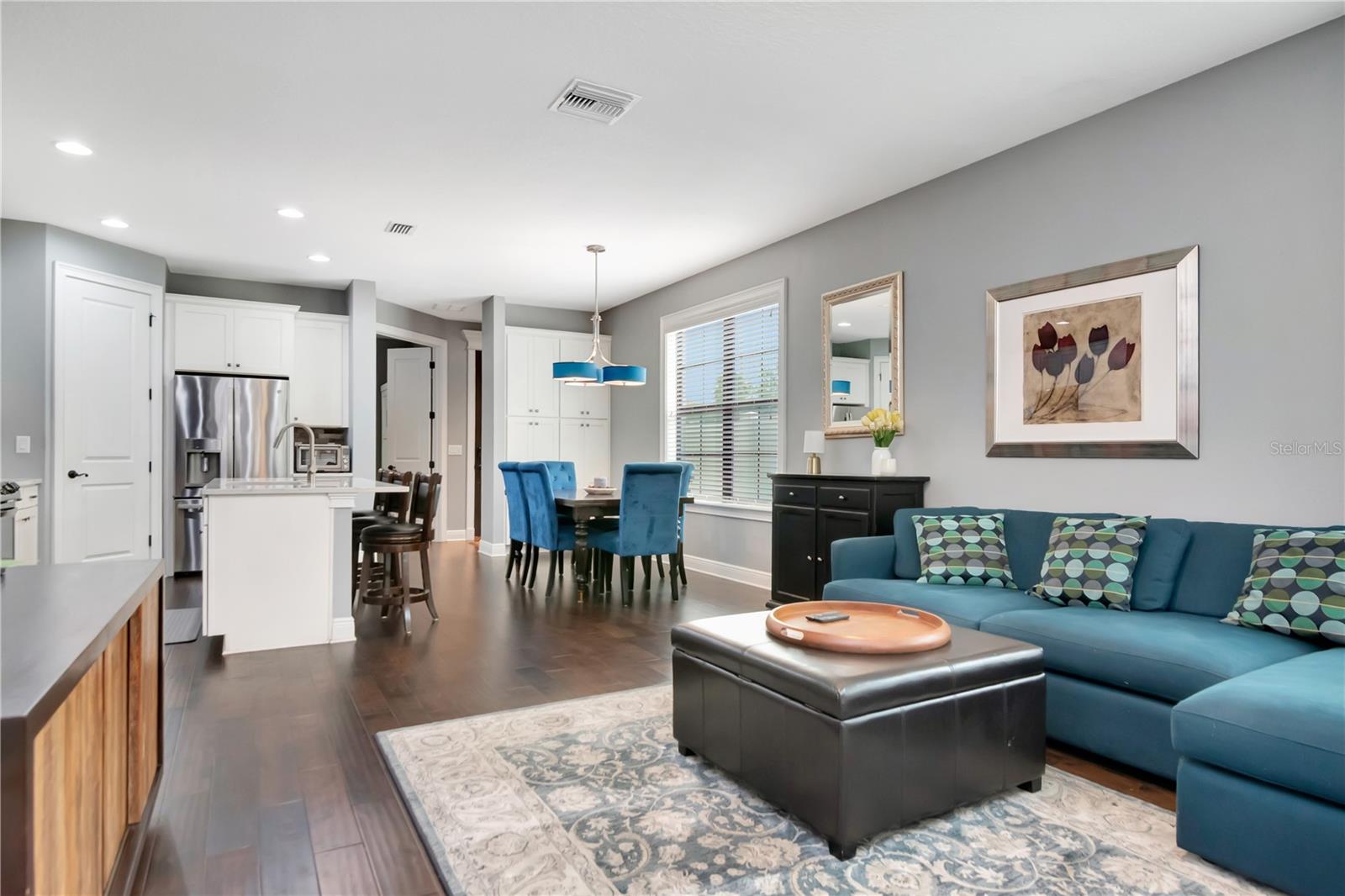 HORATIO & TAMPANIA TWNHMES - Residential