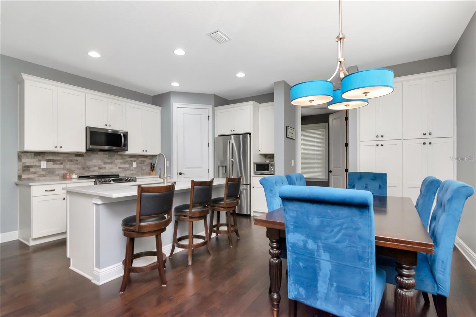 HORATIO & TAMPANIA TWNHMES - Residential