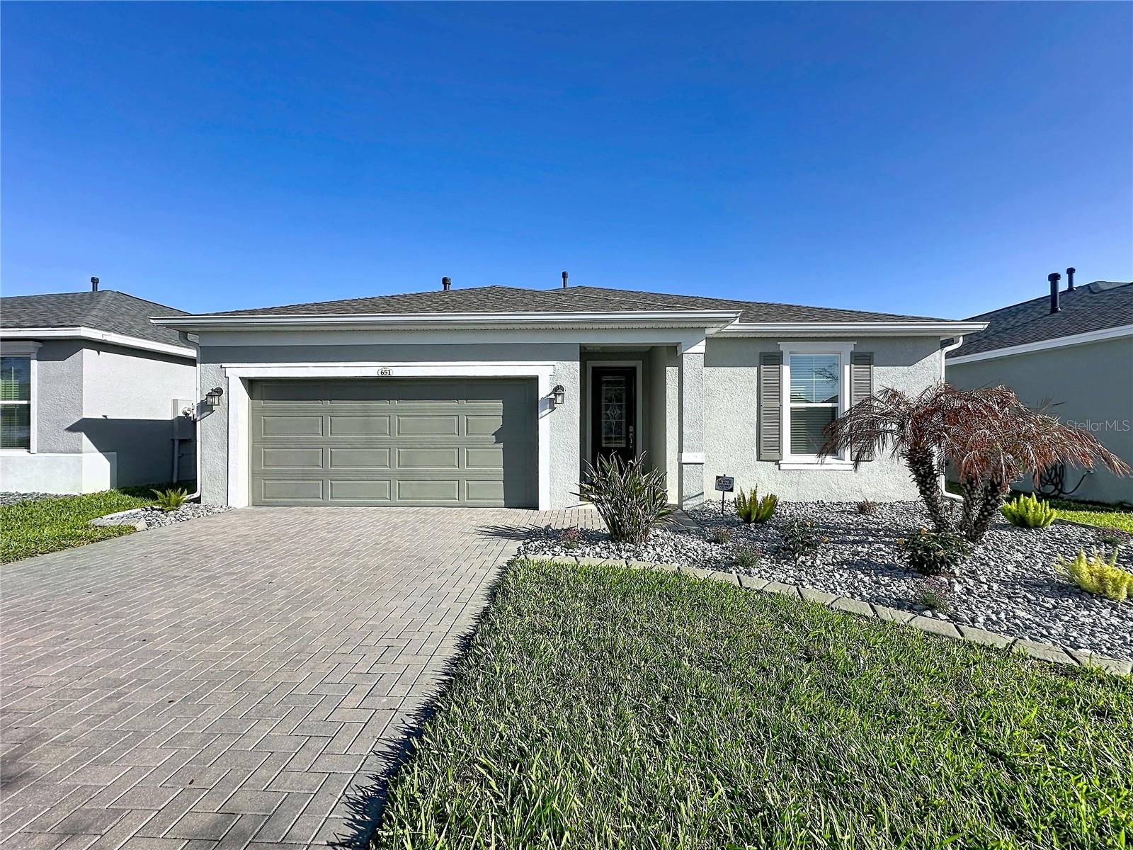 CASCADES OF GROVELAND (TRILOGY) - Residential