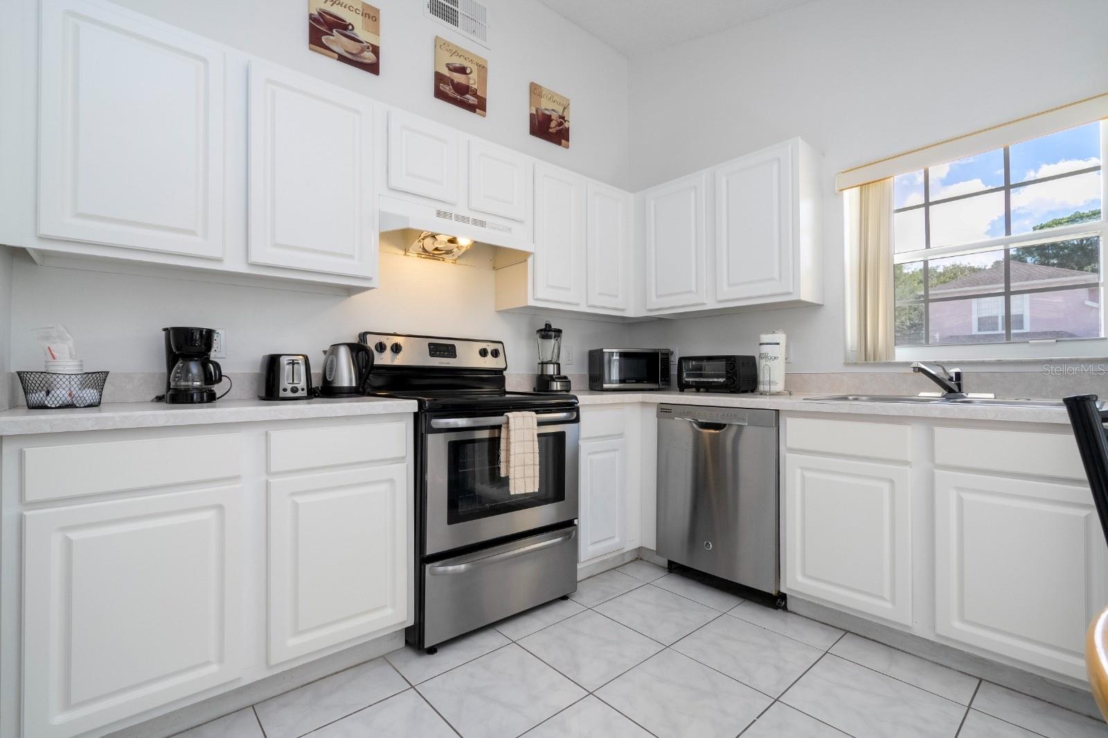 INDIAN POINT PH 4 - Residential Lease