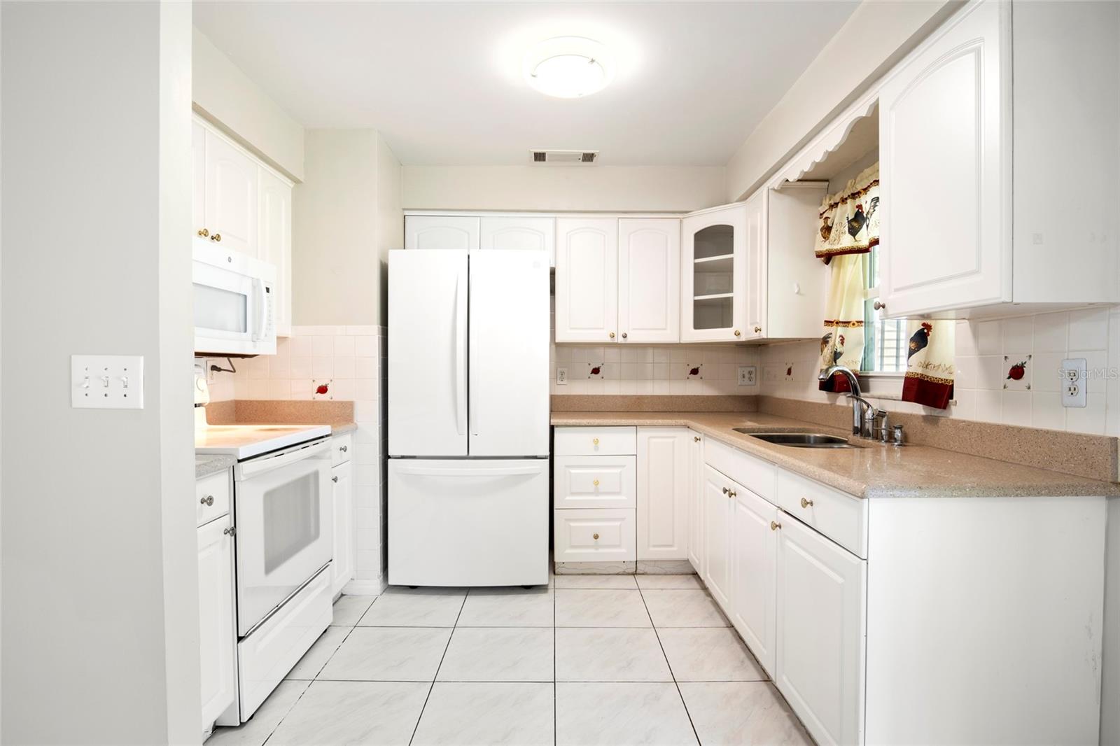 SIGNAL HILL - Residential