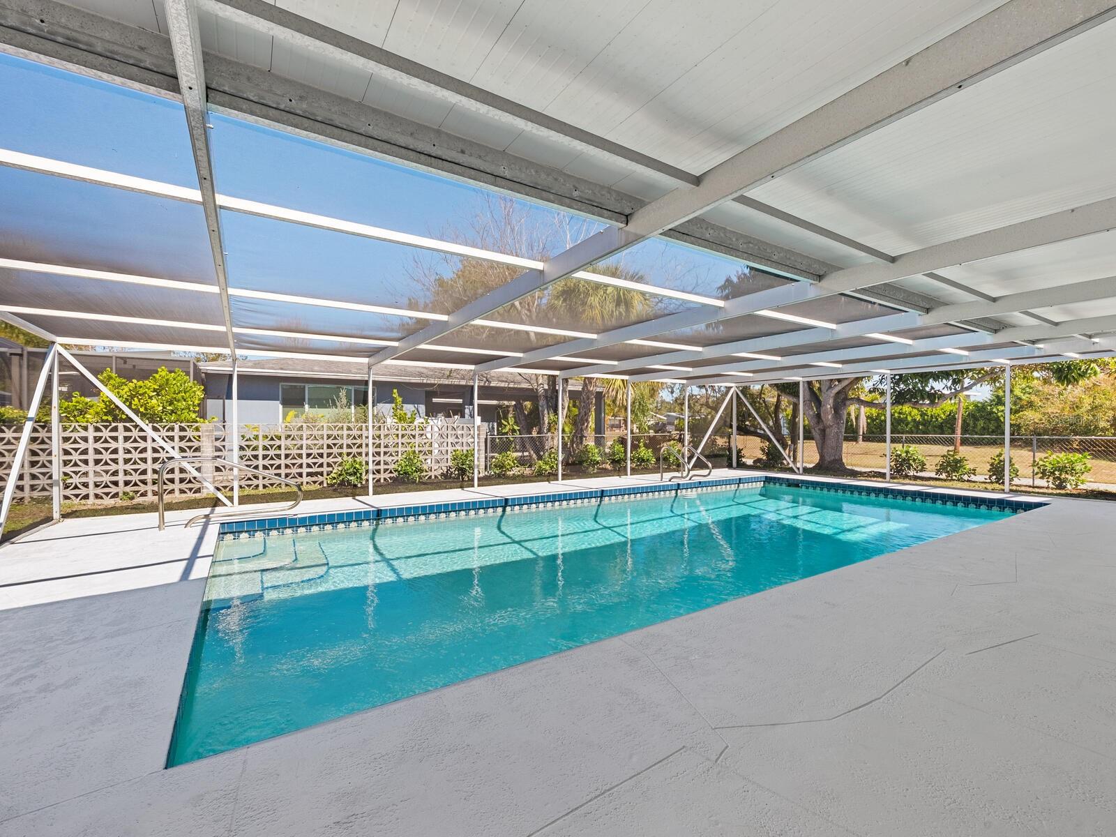 SOUTH GATE - Residential