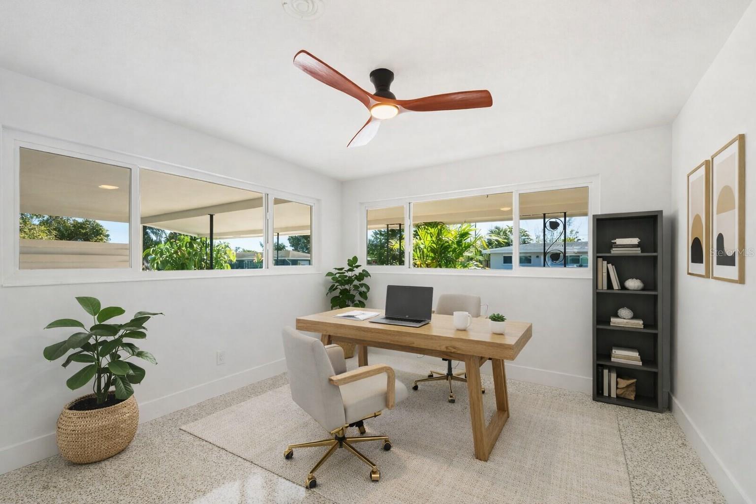 SOUTH GATE - Residential