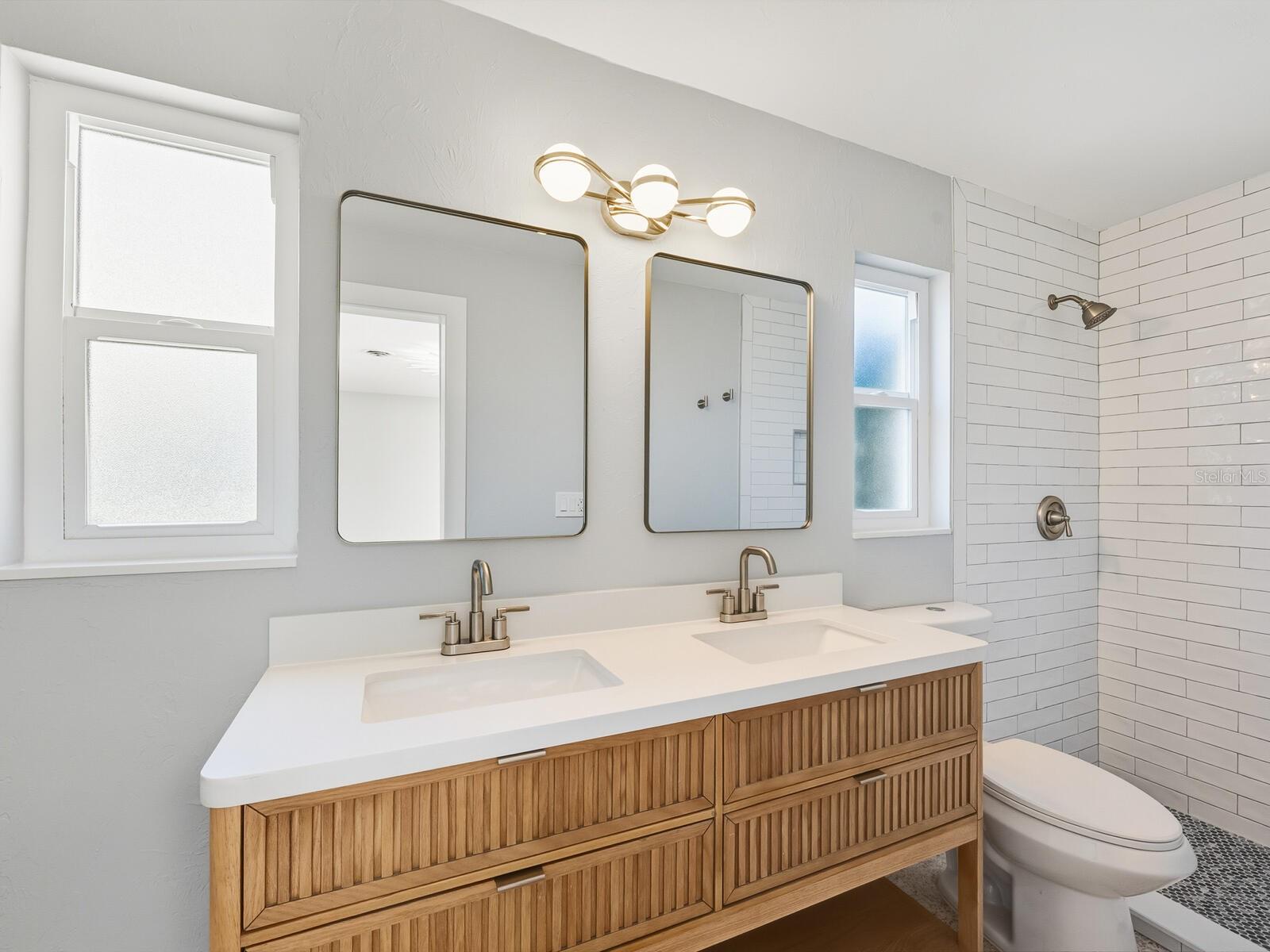 SOUTH GATE - Residential