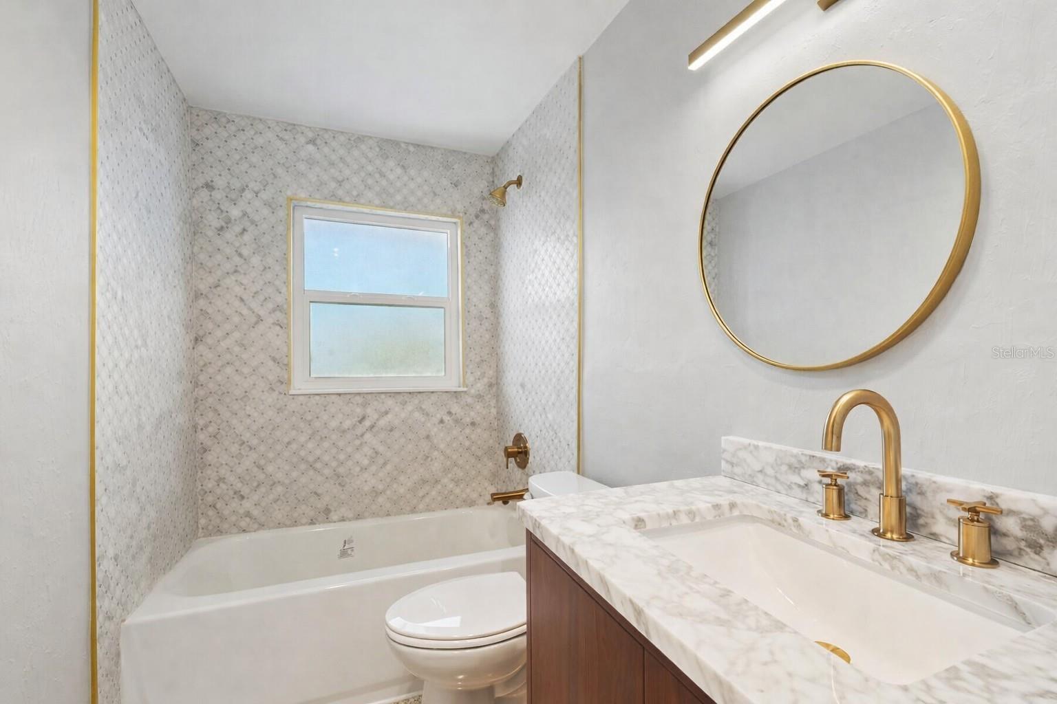 SOUTH GATE - Residential