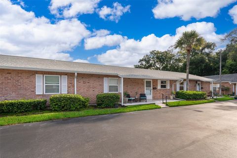 A home in DELAND