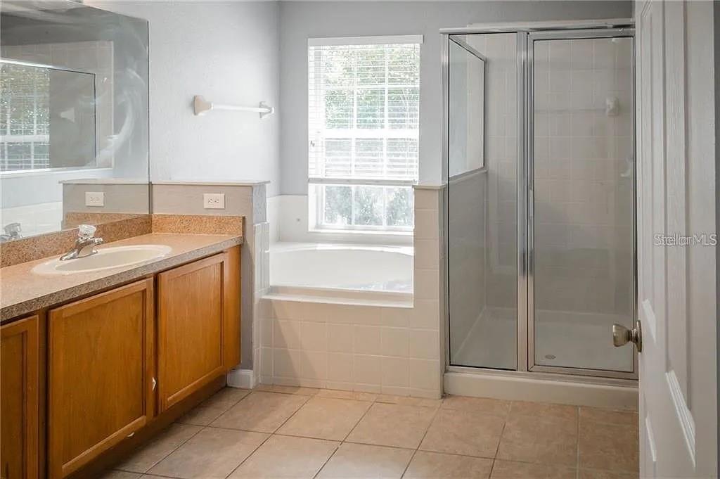 AVALON LAKES PH 03 VILLAGE A & B - Residential Lease