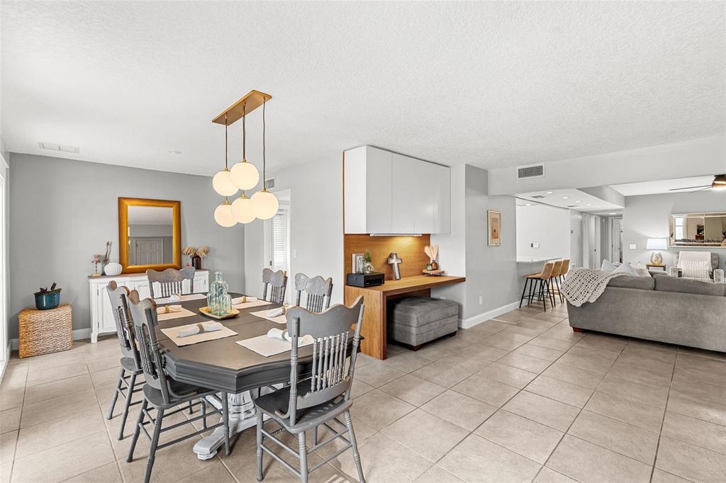 Photo of 150 Cherrywood Drive, Maitland, FL 32751 (MLS # O6379722)