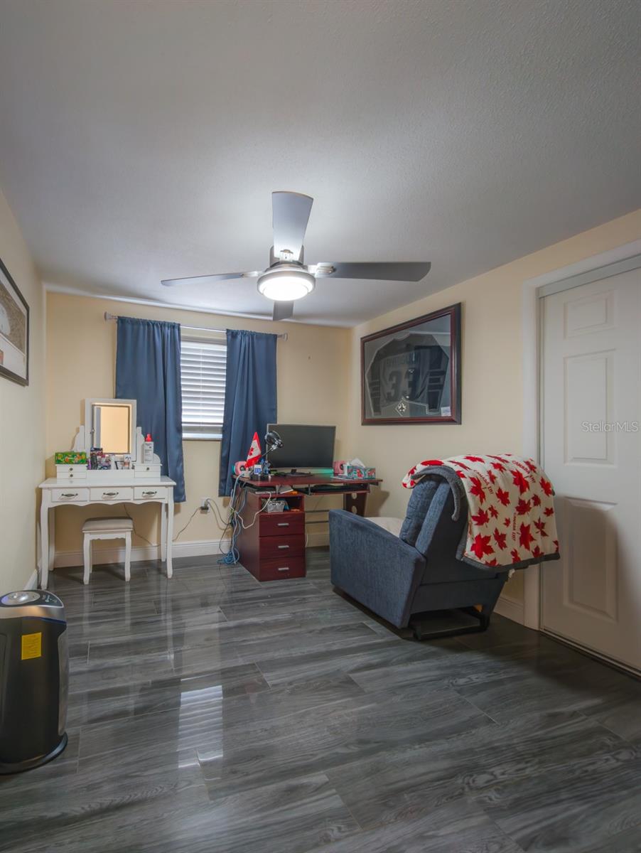 EMBASSY HILLS - Residential