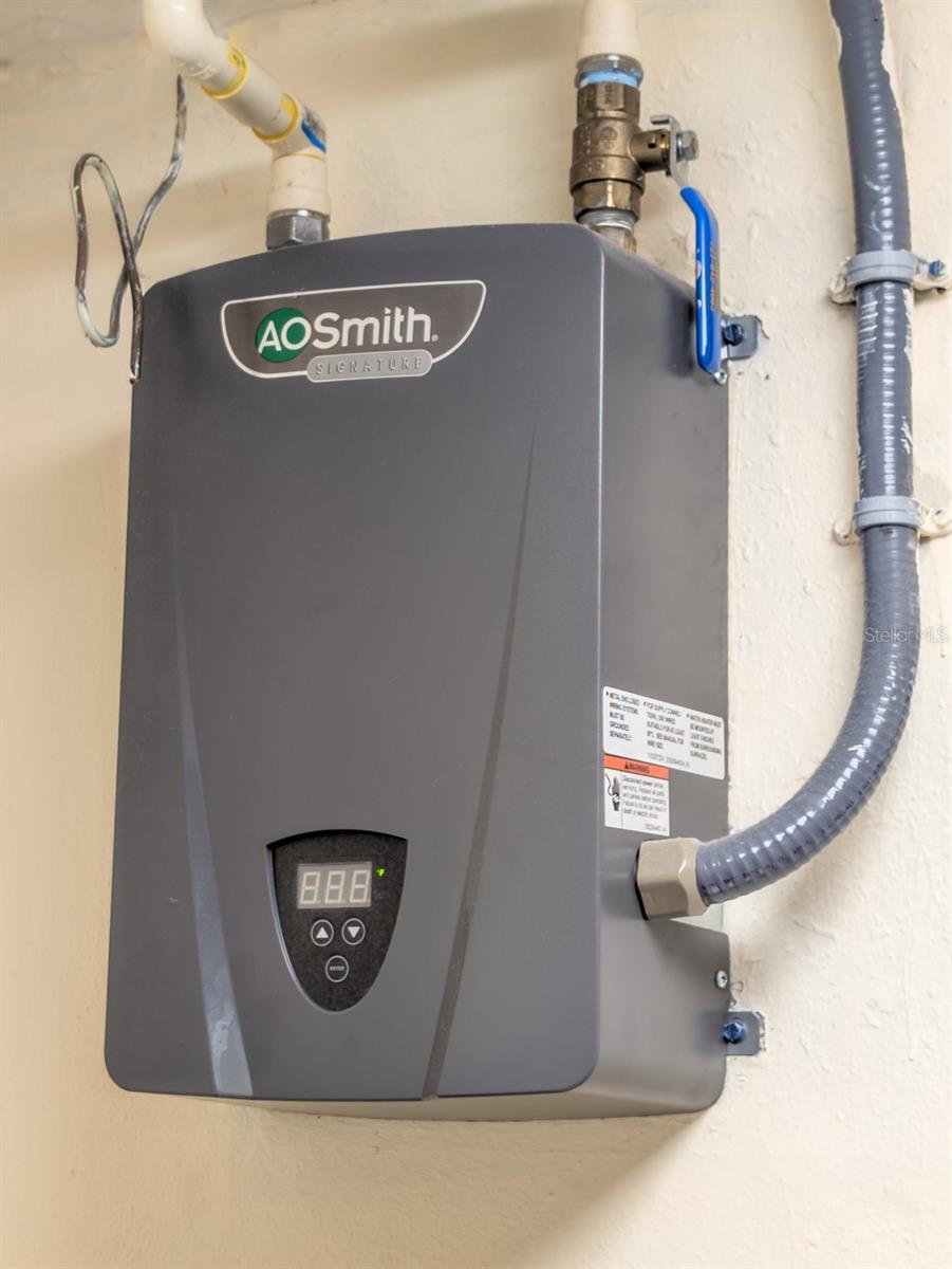 EMBASSY HILLS - Residential