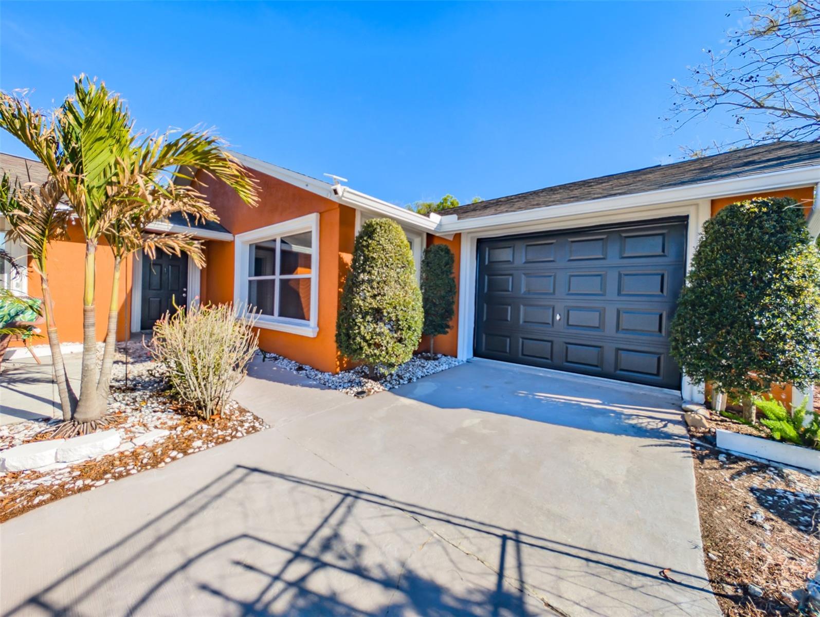 EMBASSY HILLS - Residential