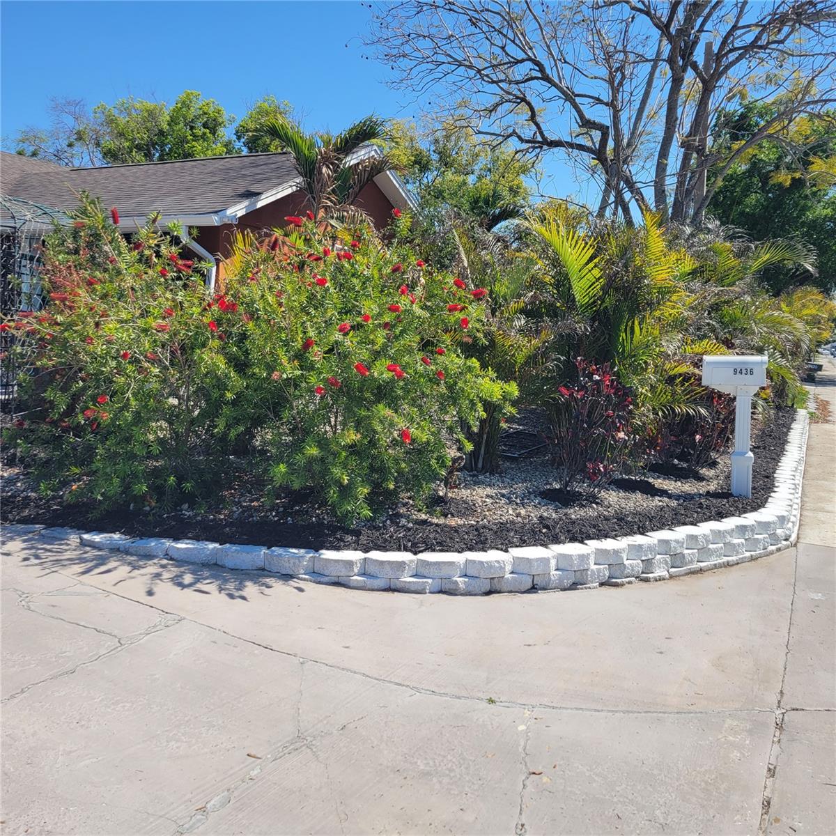 EMBASSY HILLS - Residential