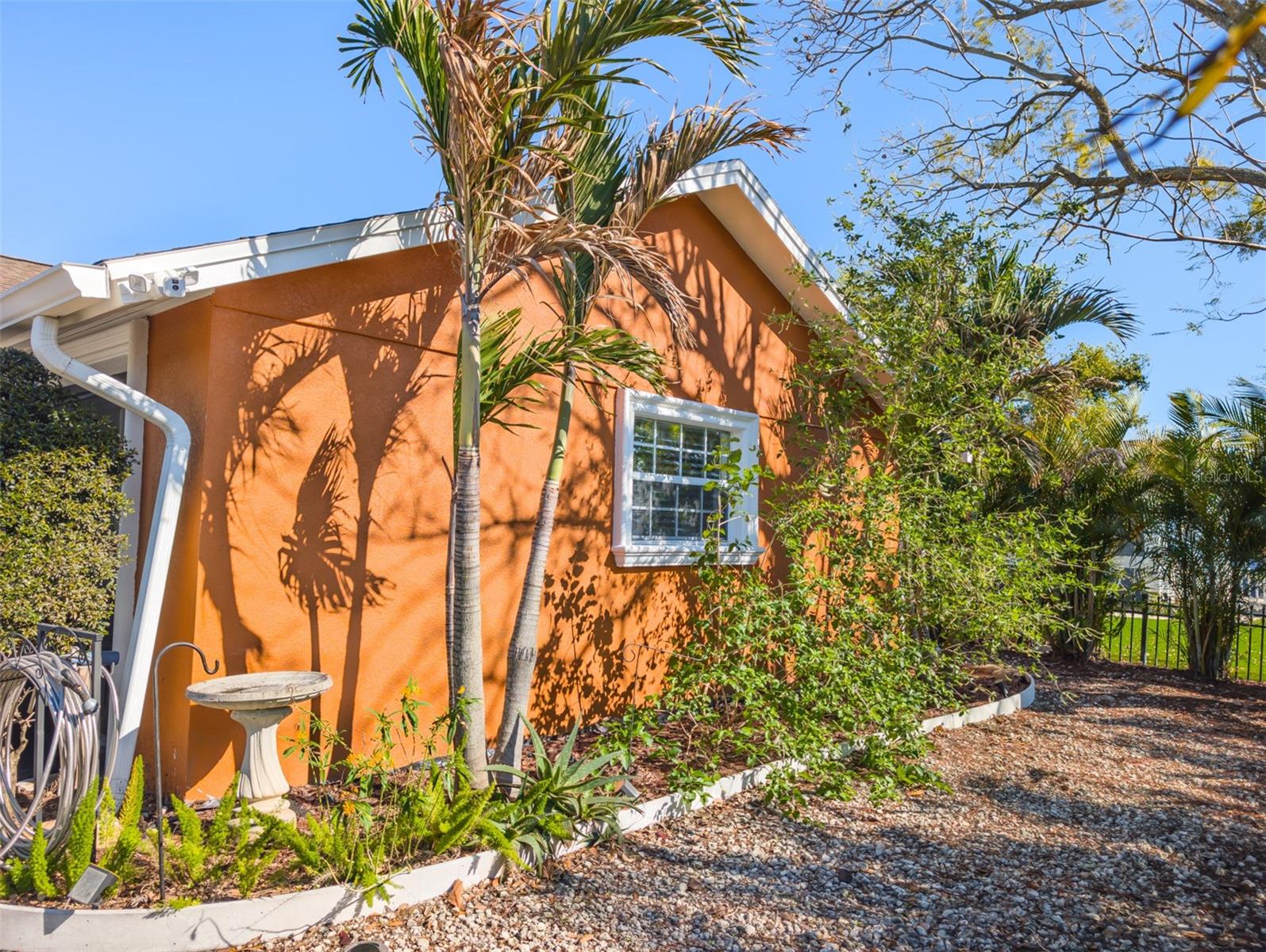 EMBASSY HILLS - Residential