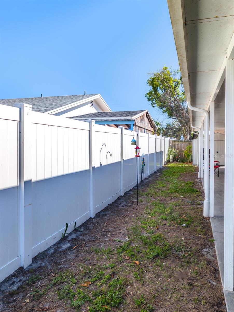 EMBASSY HILLS - Residential