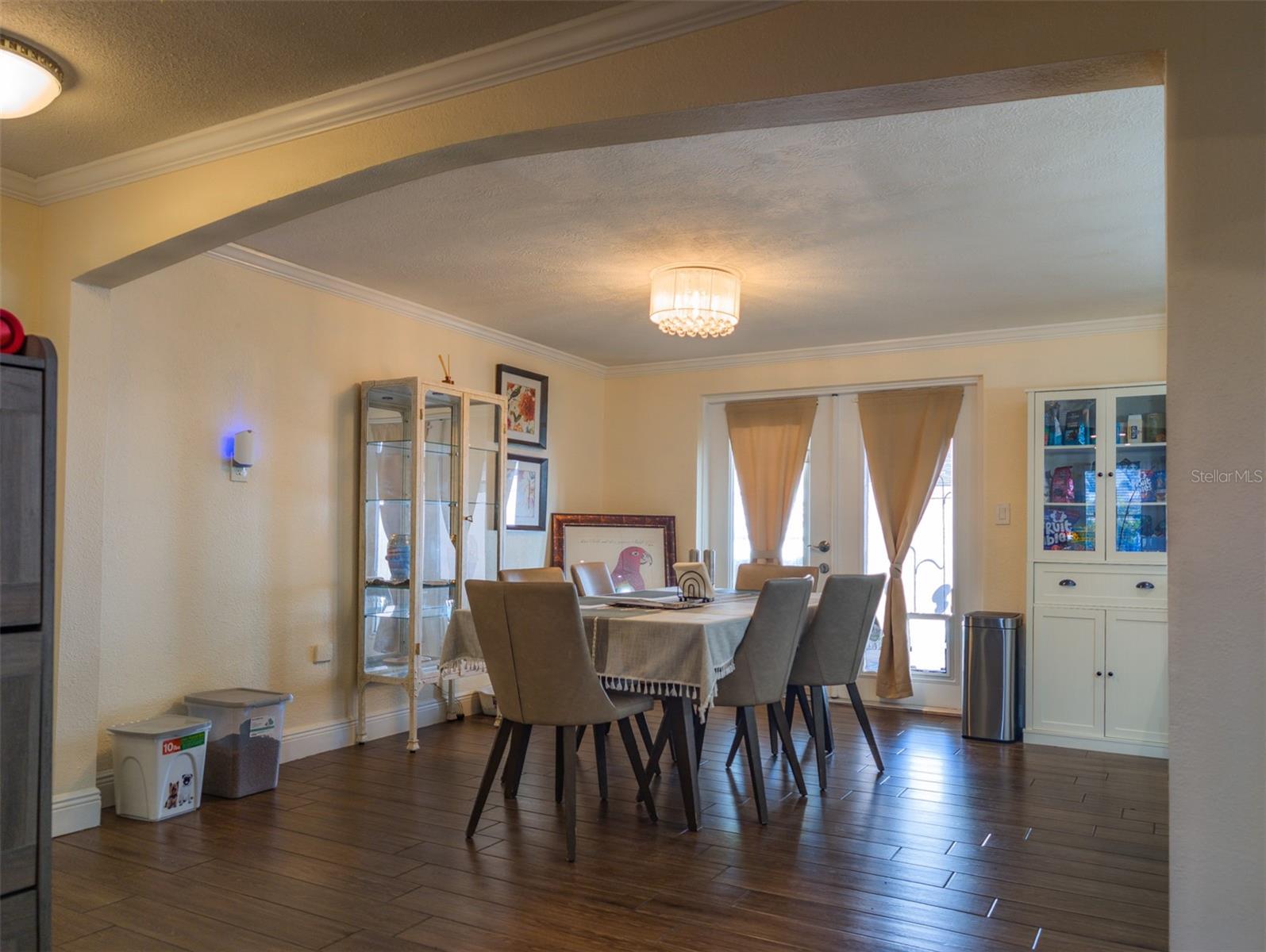 EMBASSY HILLS - Residential