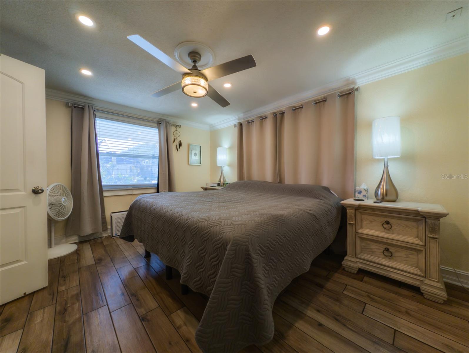 EMBASSY HILLS - Residential