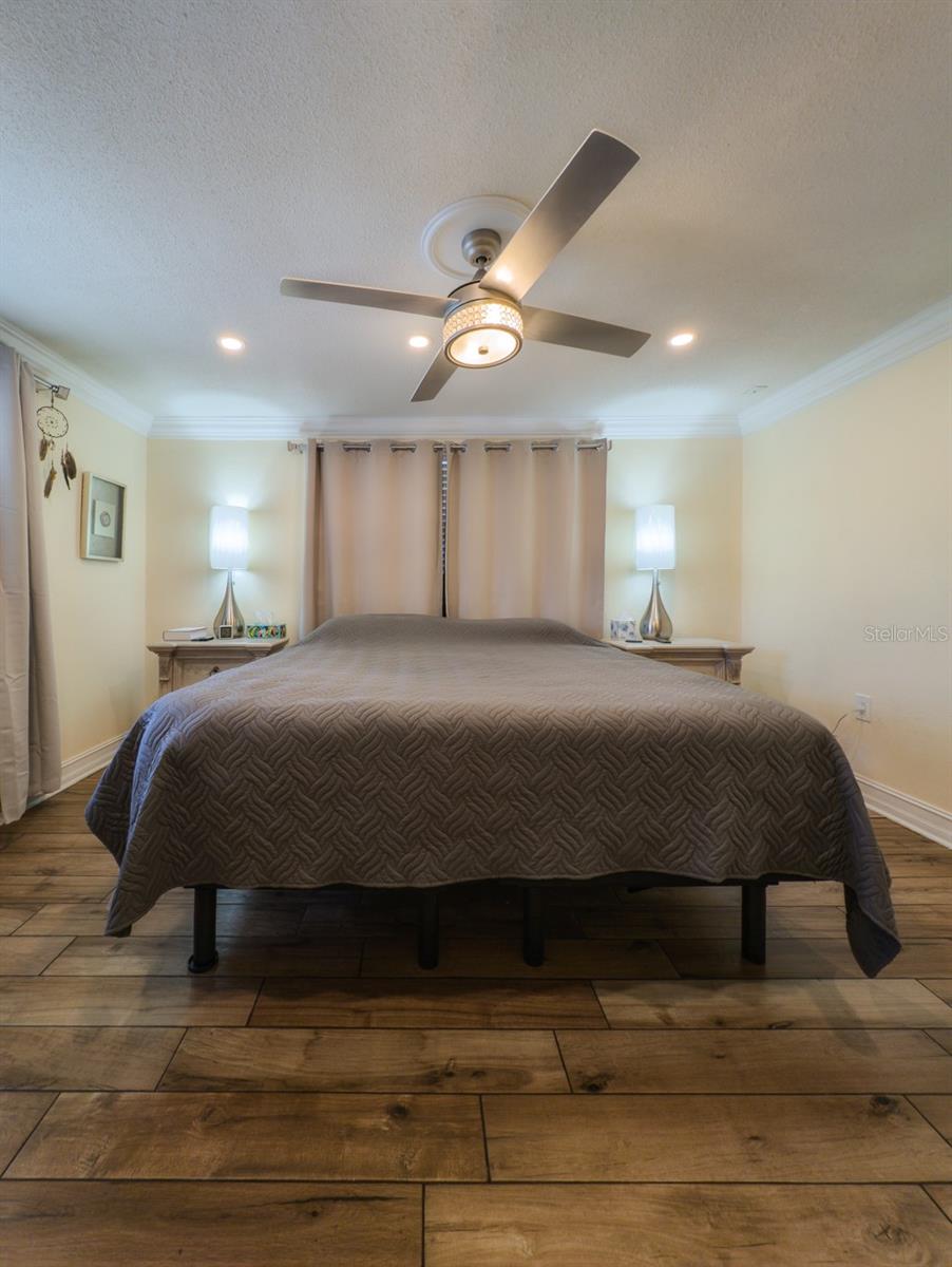 EMBASSY HILLS - Residential