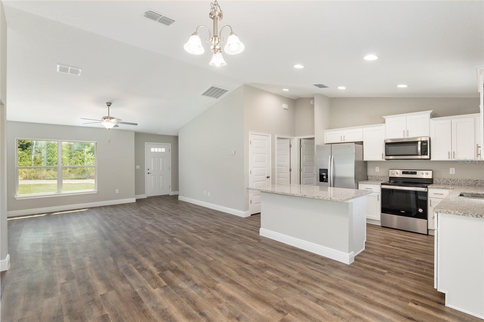 SILVER SPRINGS SHORES UN 22 - Residential