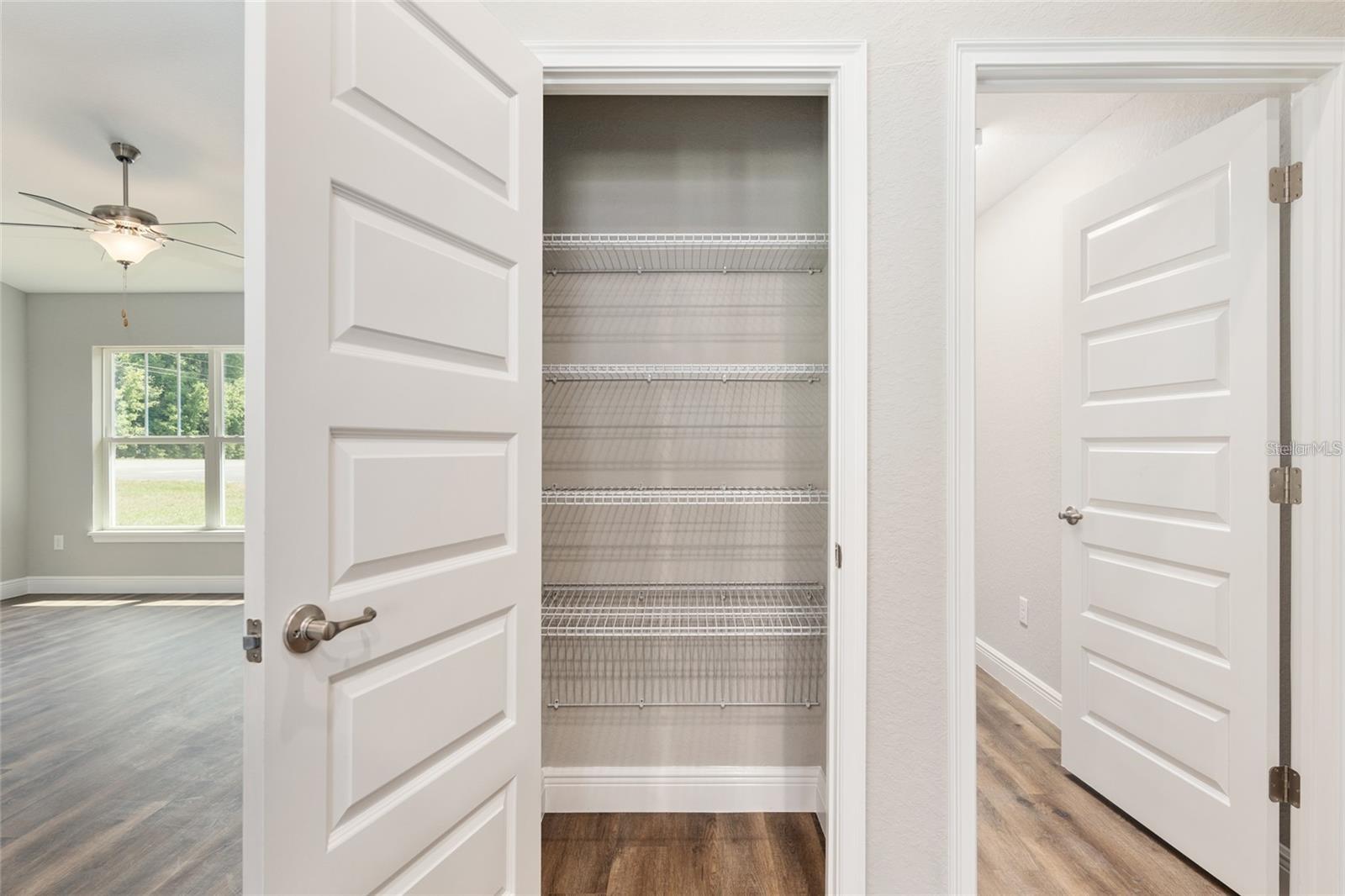 SILVER SPRINGS SHORES UN 22 - Residential