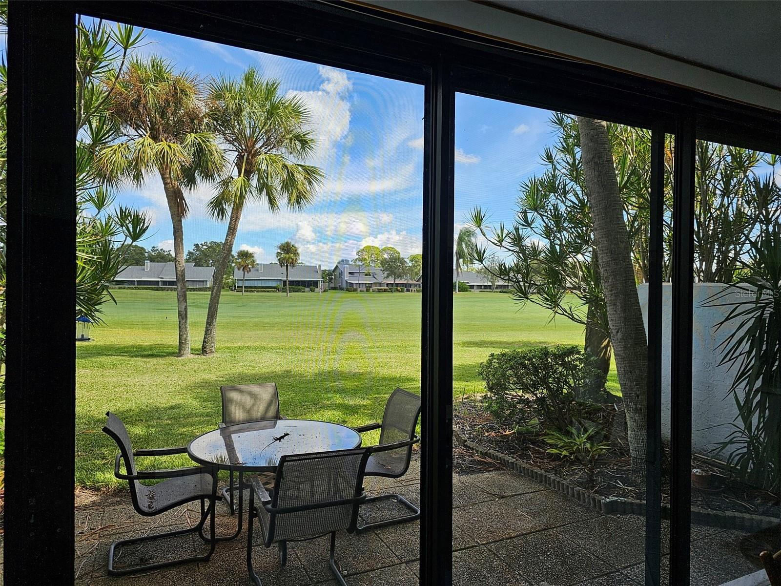 VALENCIA GARDEN - Residential Lease