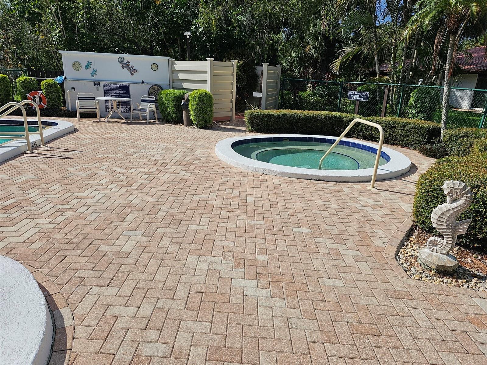 VALENCIA GARDEN - Residential Lease