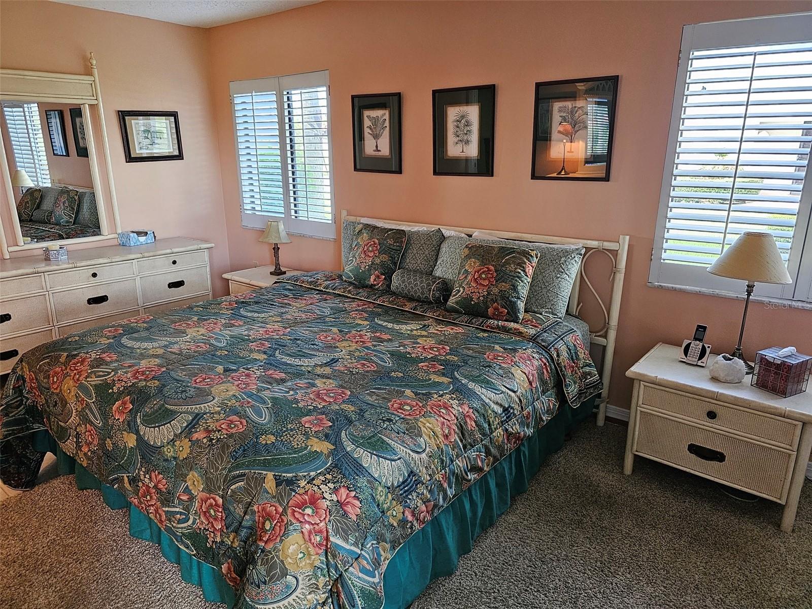 VALENCIA GARDEN - Residential Lease