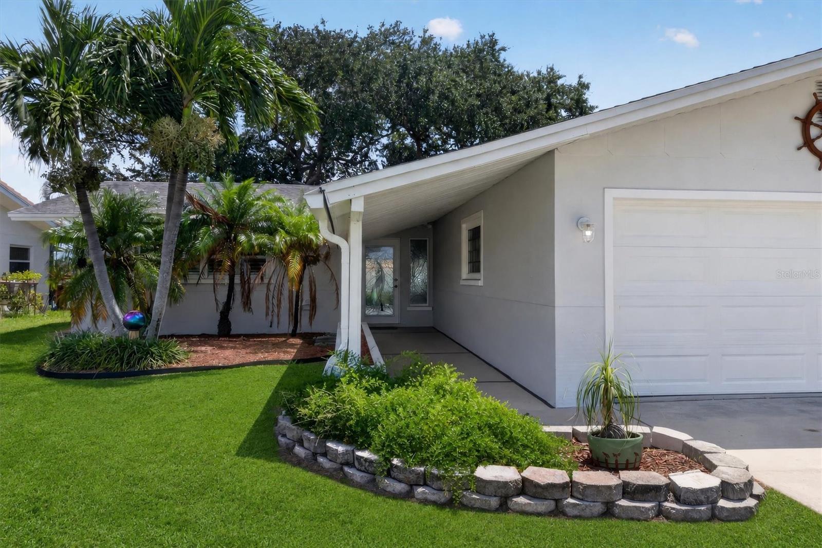 541 LILLIAN DRIVE