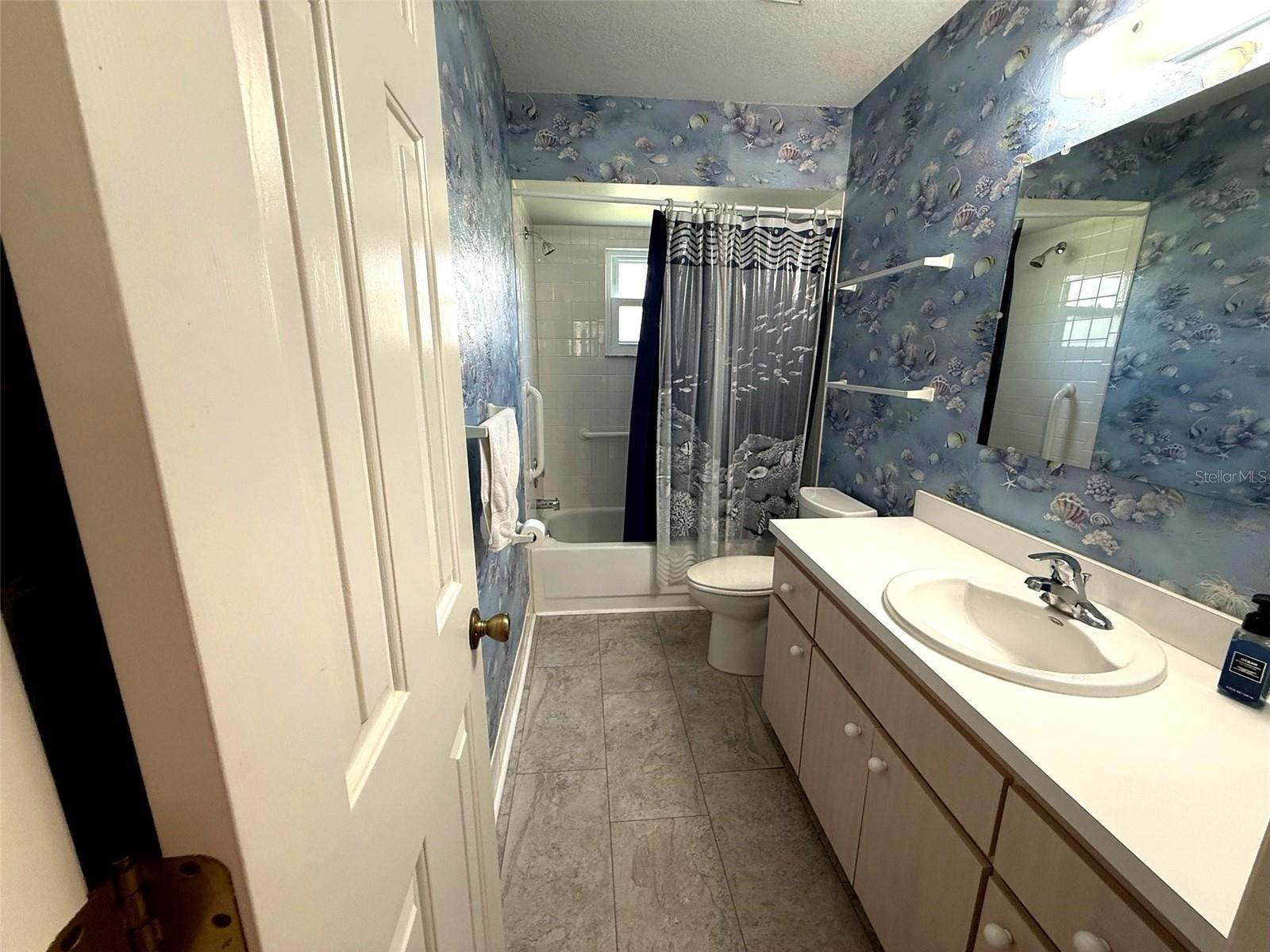 SPRUCE CRK SOUTH X - Residential Lease