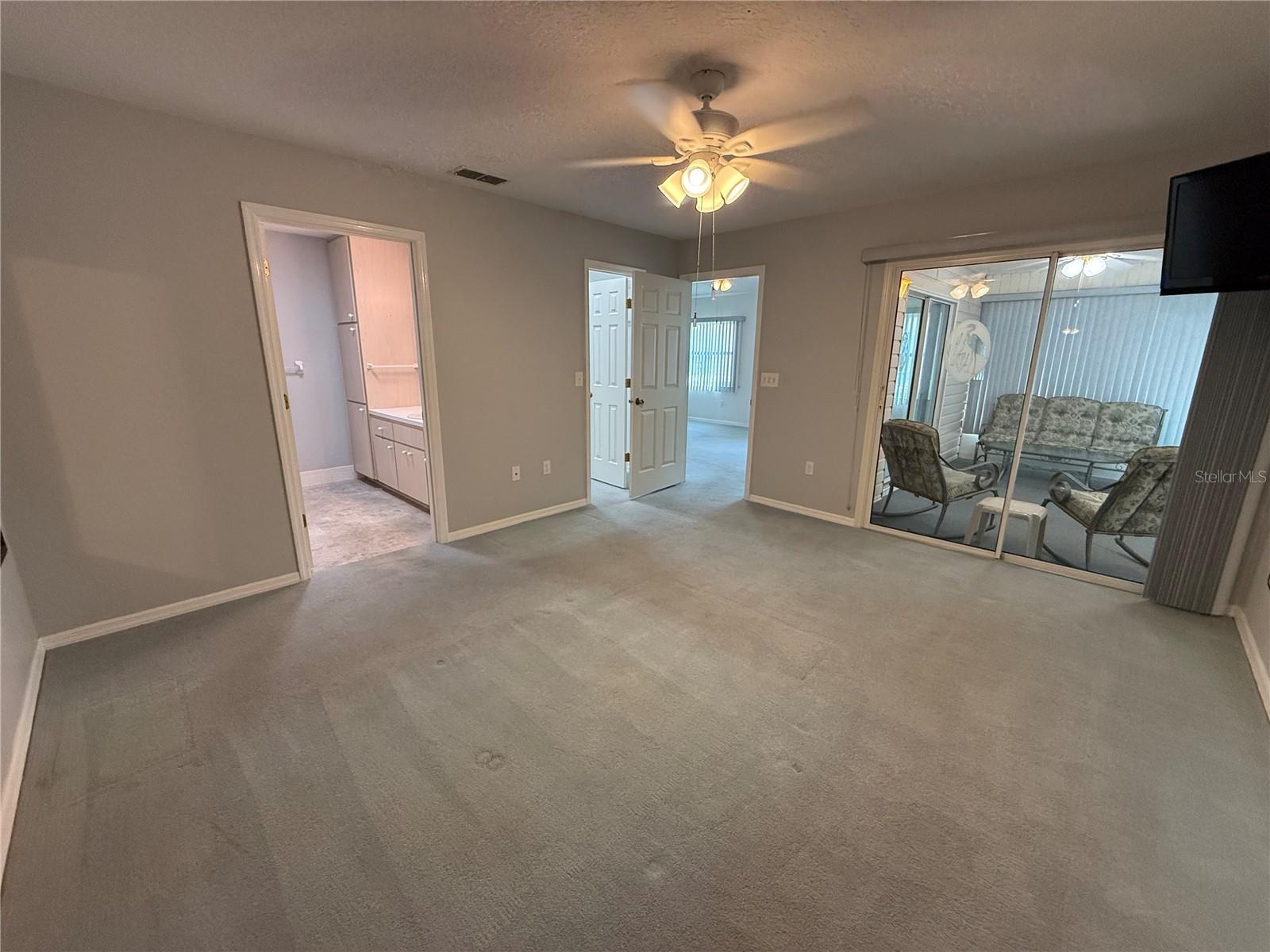 SPRUCE CRK SOUTH X - Residential Lease