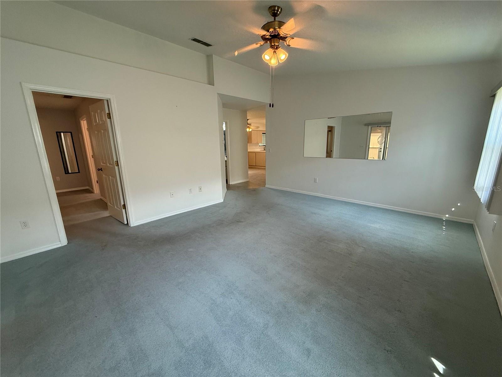 SPRUCE CRK SOUTH X - Residential Lease