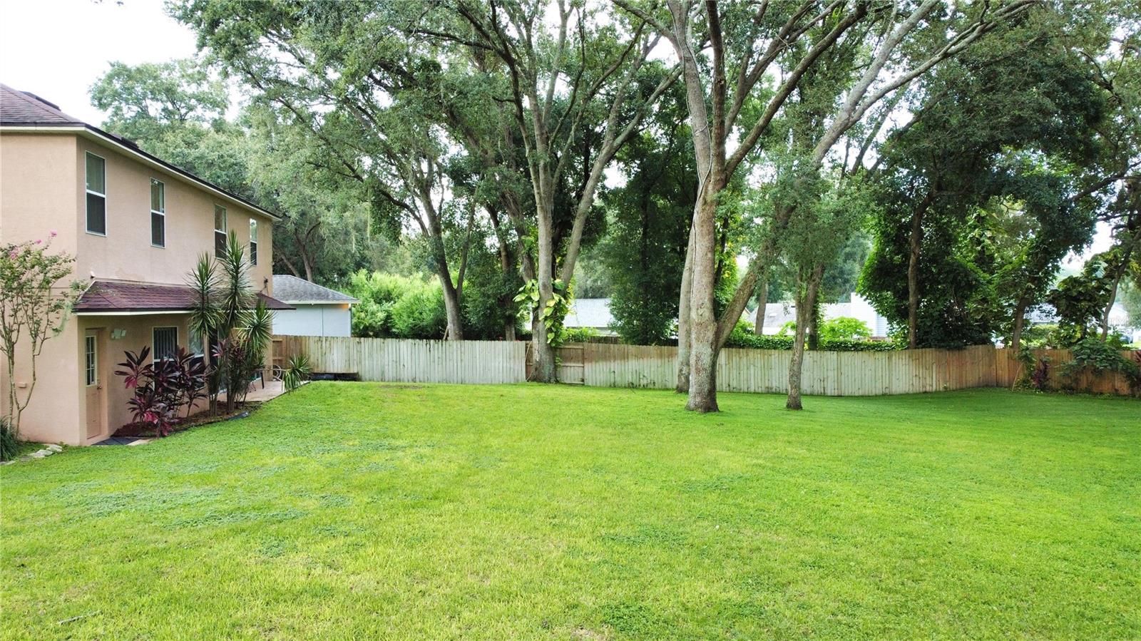 REMINGTON OAKS PH 01 - Residential Lease