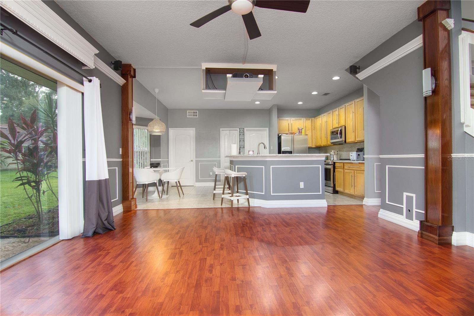 REMINGTON OAKS PH 01 - Residential Lease