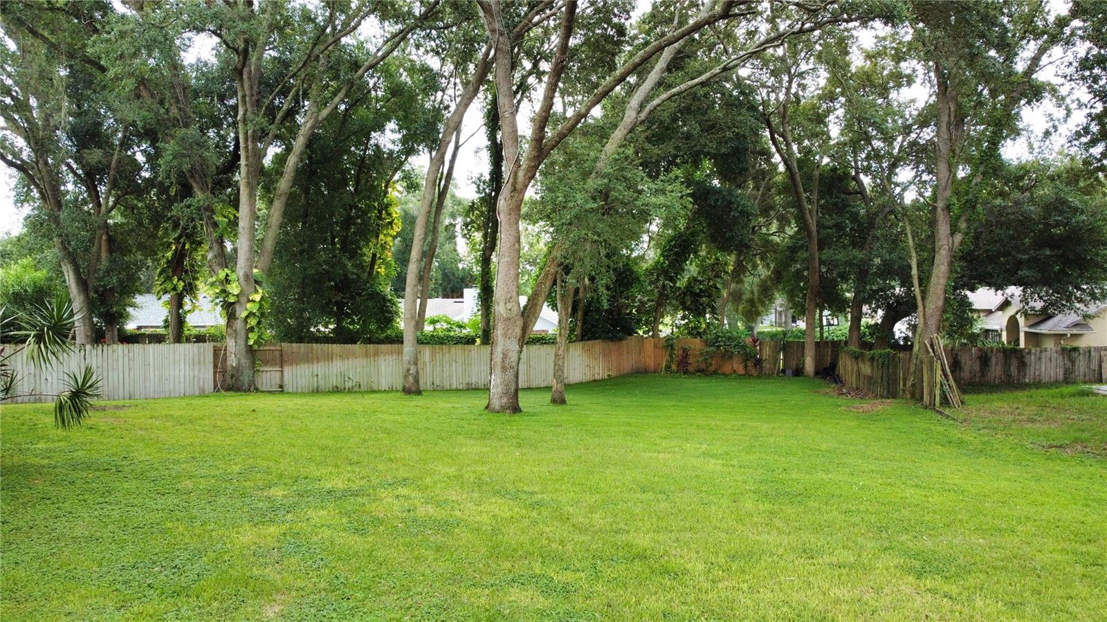 REMINGTON OAKS PH 01 - Residential Lease