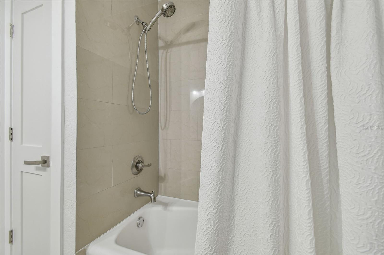 DANA SHORES UN 2 SEC - Residential Lease