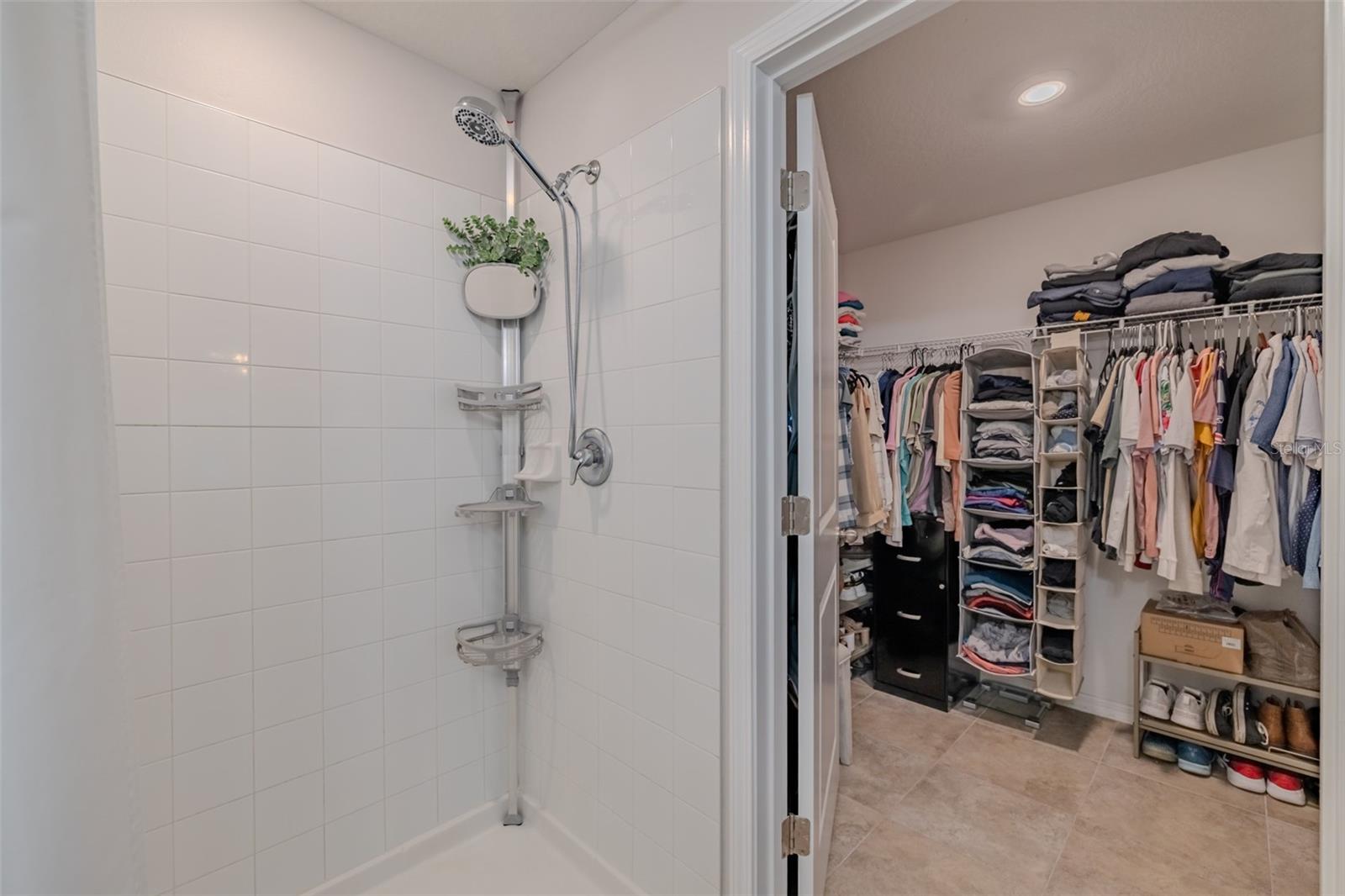 CARLTON LAKES WEST - Residential