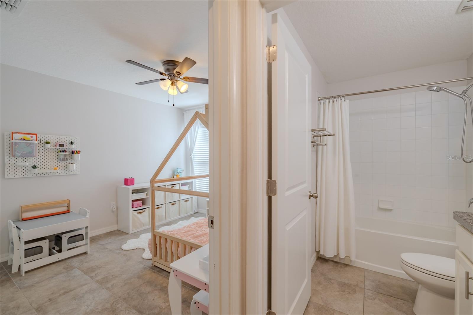 CARLTON LAKES WEST - Residential