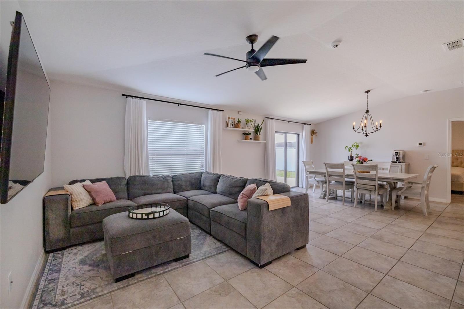 CARLTON LAKES WEST - Residential