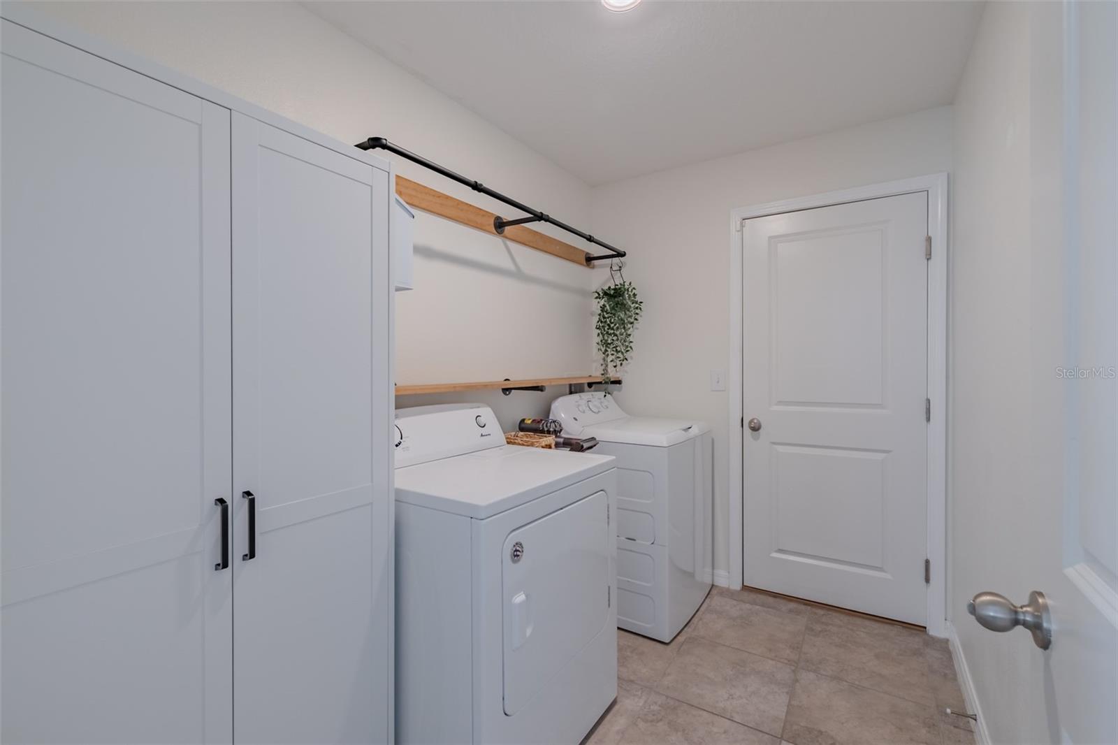 CARLTON LAKES WEST - Residential