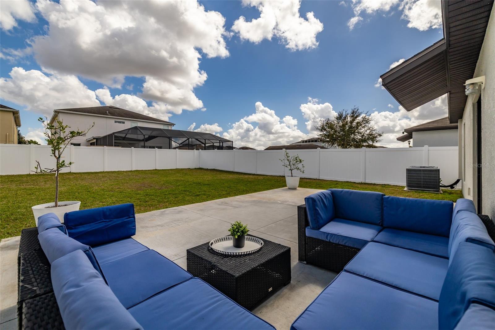 CARLTON LAKES WEST - Residential