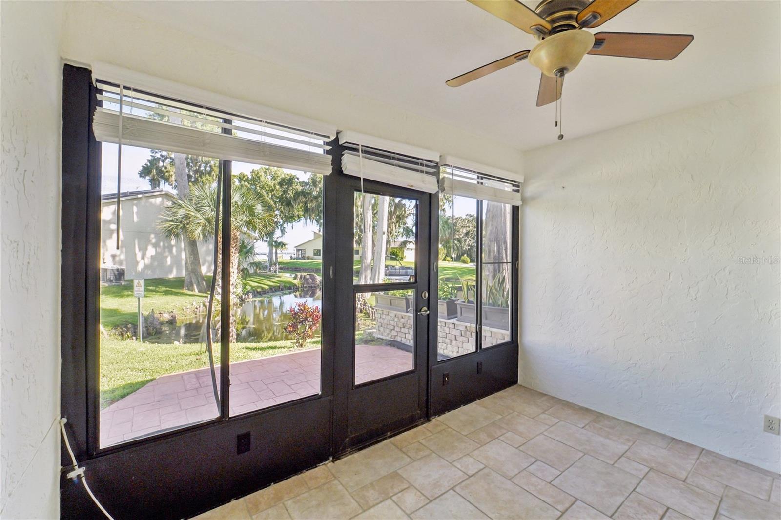 TAVARES CYPRESS COVE CONDO - Residential