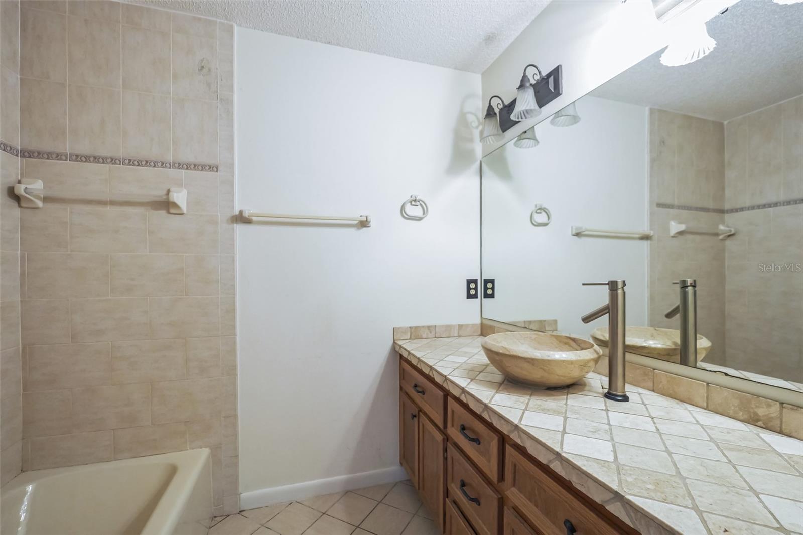 TAVARES CYPRESS COVE CONDO - Residential