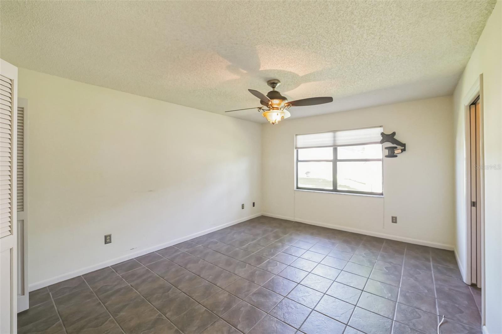 TAVARES CYPRESS COVE CONDO - Residential