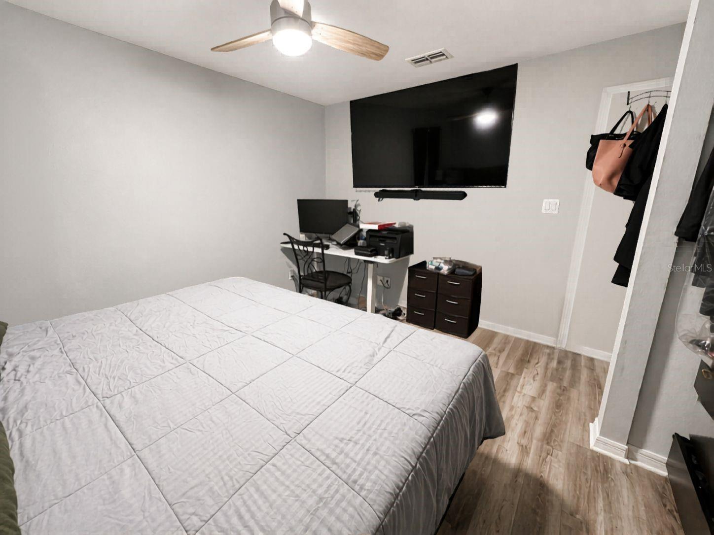 PARKVIEW POINTE - Residential