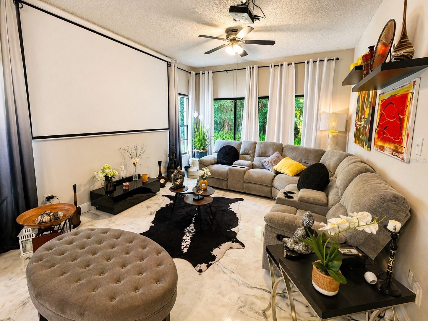 PARKVIEW POINTE - Residential