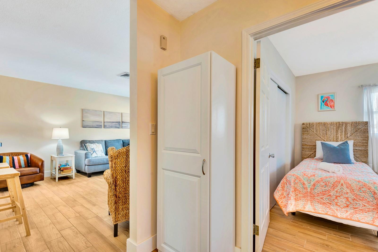 BLUE WAVE VILLA - Residential Income